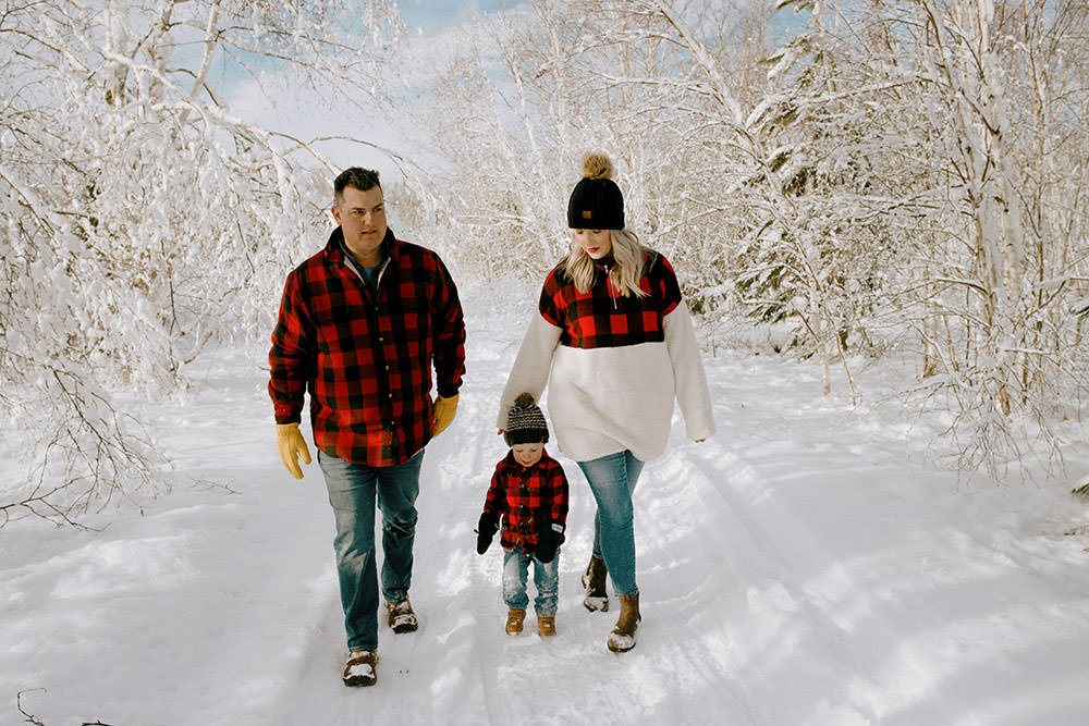 sudbury winter family portrait garson