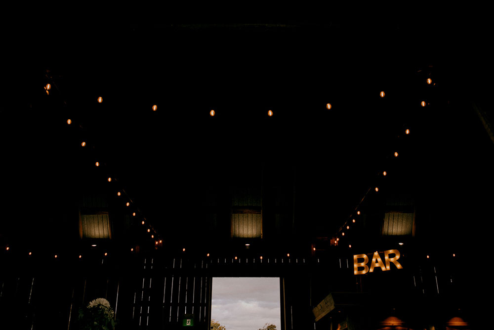 bar sing at Heritage View Barn Wedding