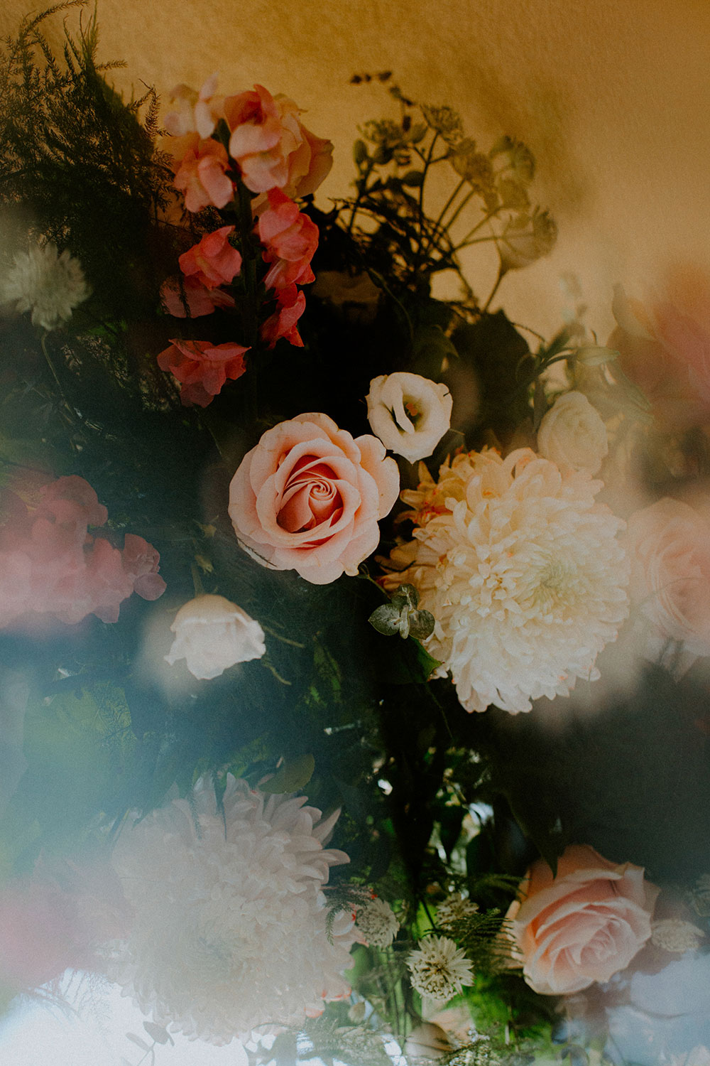 floral decor at this Bayview Golf Wedding