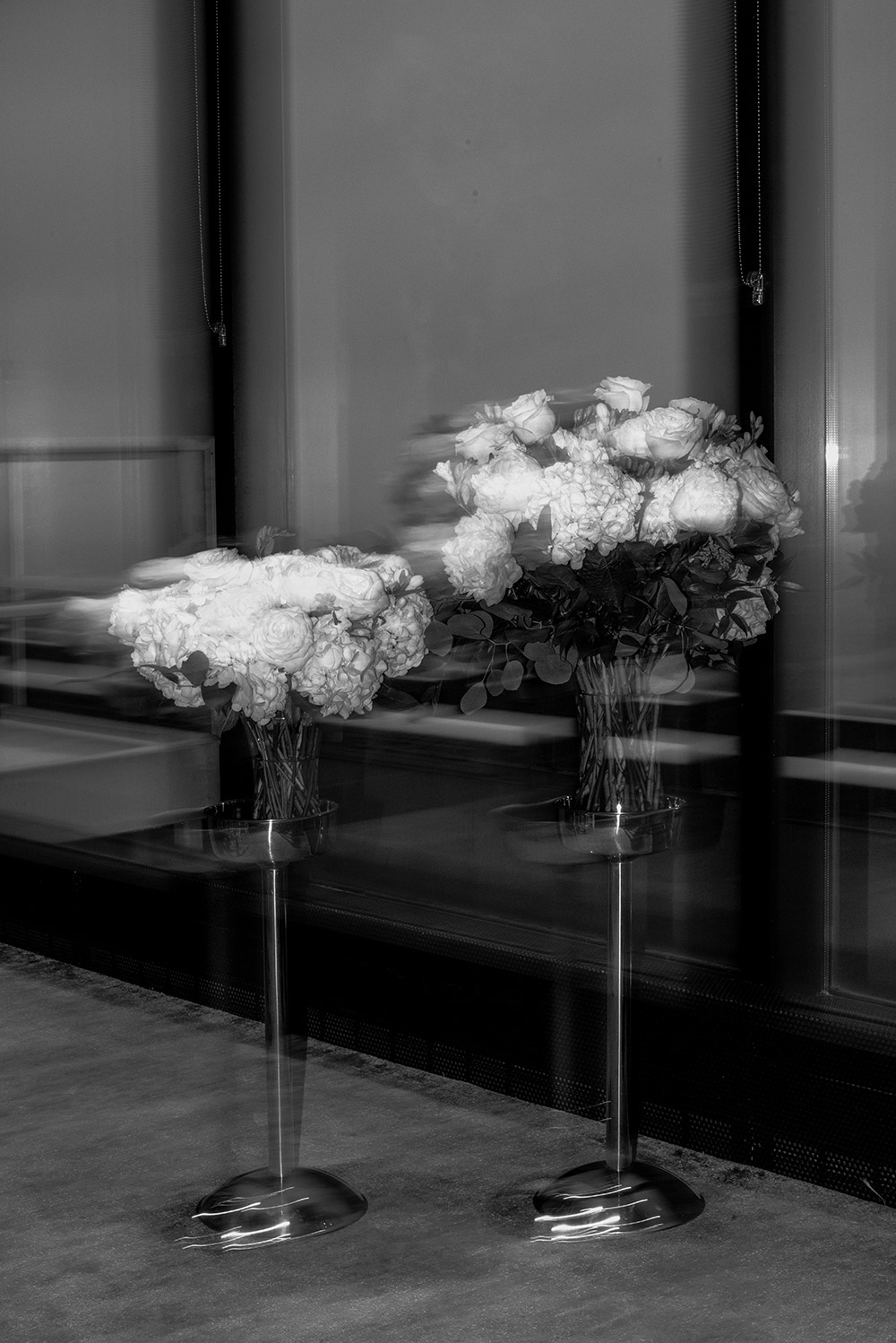 2 gorgeous flower bouquets at this Antonio Park wedding in Toronto