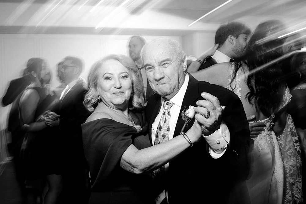fun on teh dance floor at The Doctor's House Wedding